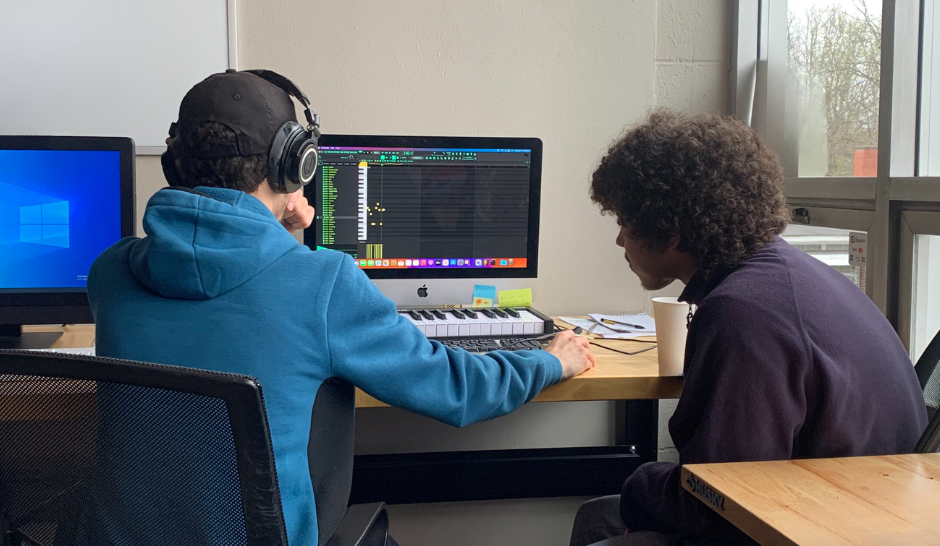 Davion & Aiden making music